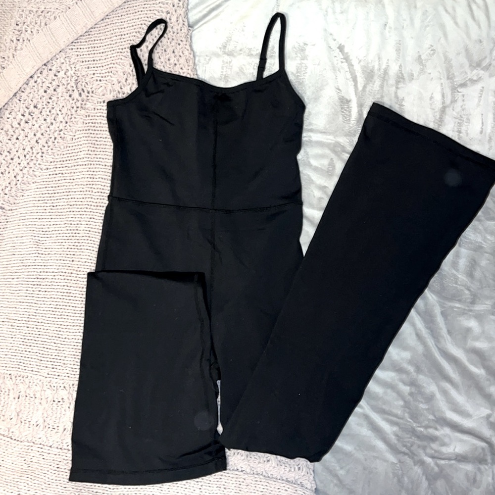 AMAZON ATHLETIC PIECE